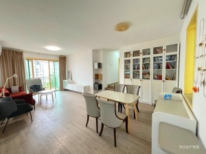 粤海国际花园 4室2厅 121㎡ 精装珠海香洲区拱北二手房图片