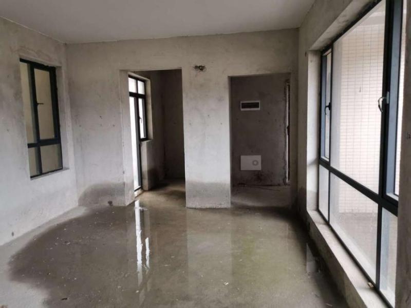 中山市三角镇旭日盛世园3幢2102房的房地产法拍房图片2