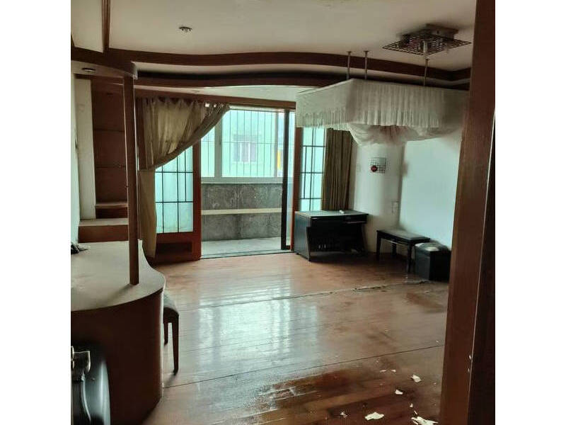 中山市东区竹苑新村贵竹横街16号603房、703房的房地产及室内财产法拍房图片3