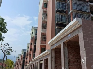 宜章县玉溪镇马耳冲小区三期10栋118号商业门面_郴州法拍房图片