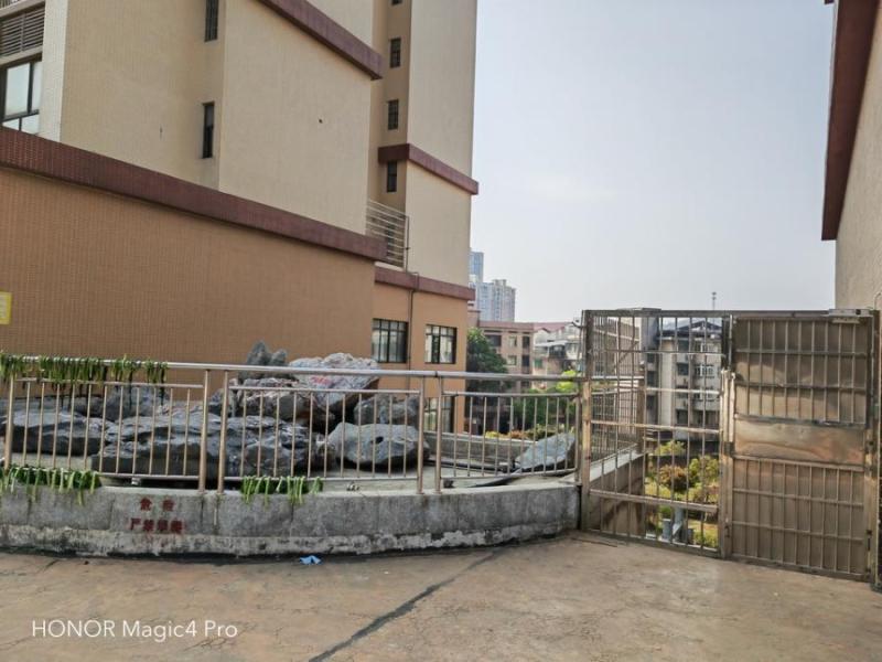 衡东县新塘镇建设沁园小区地下-2层车库208法拍房图片1