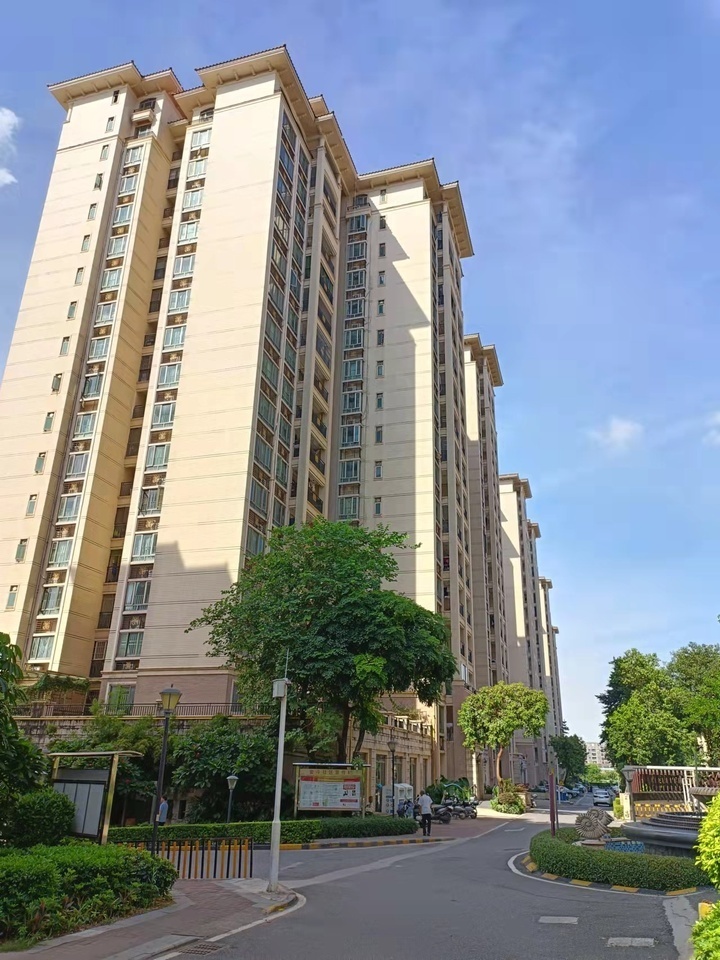 中山市坦洲镇碧源路1号锦绣丹枫苑6座1201房法拍房图片1