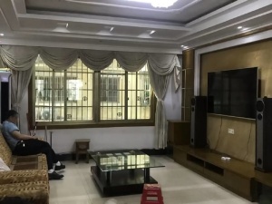 名牌大厦 3室2厅 130㎡ 整租衡阳雁峰区岳屏公园租房图片