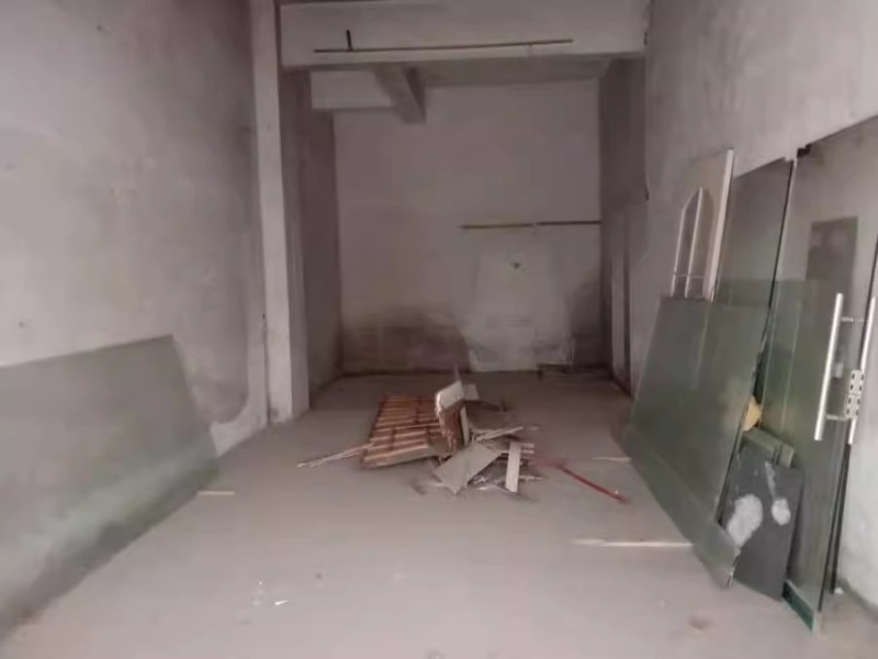 资兴市鲤鱼江大兴西路鸿都商业广场B2栋16房法拍房图片2