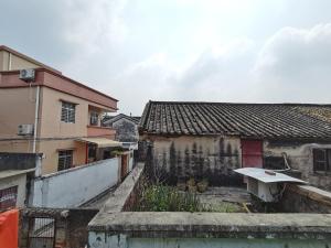 中山市沙溪镇龙瑞村学府街3巷3号的房地产的二分之一产权份额_中山法拍房图片