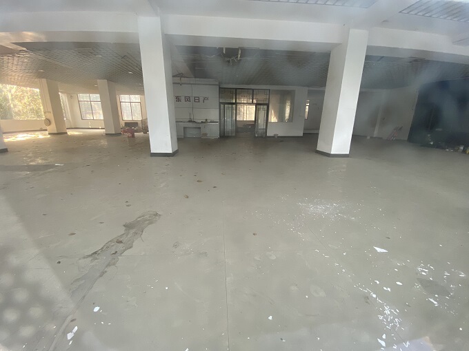 衡东县城关镇创大东路（恒盛花园2期A8#）102室法拍房图片3