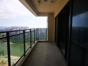 蓝湾半岛 4室2厅 142.66㎡ 毛坯珠海斗门区井岸镇二手房图片