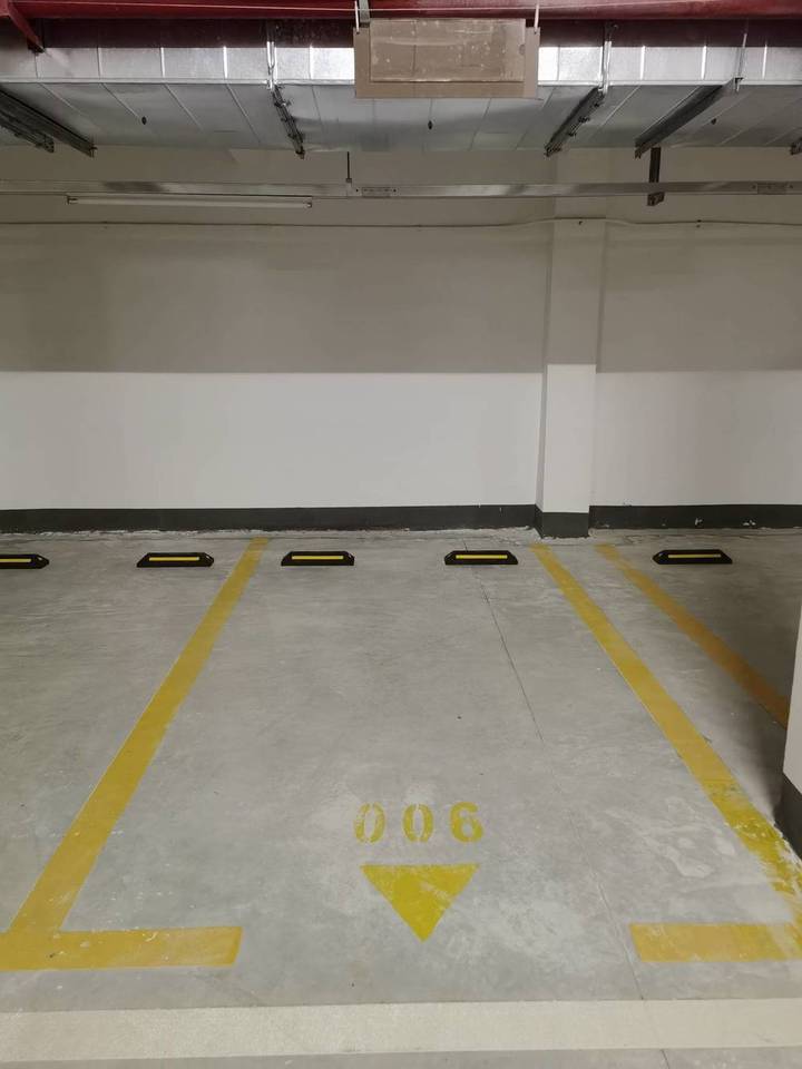 中山市坦洲镇沙坦南路61号香槟花园1-5栋\8-9栋地下车库006号小车位法拍房图片2