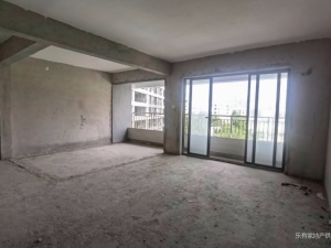 城东名门 4室2厅 129㎡ 毛坯_中山东区街道博览中心二手房图片