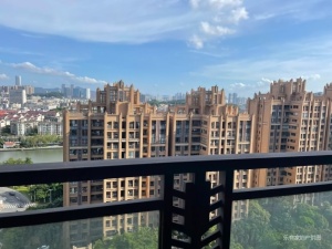 中海龙湾国际 4室2厅 250㎡ 毛坯中山石岐街道轻轨北站二手房图片