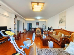 鸿景花园 3室2厅 130㎡ 精装珠海香洲区湾仔二手房图片