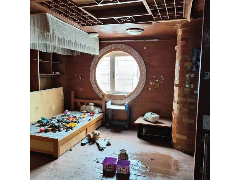 中山市东区竹苑新村贵竹横街16号603房、703房的房地产及室内财产法拍房图片8